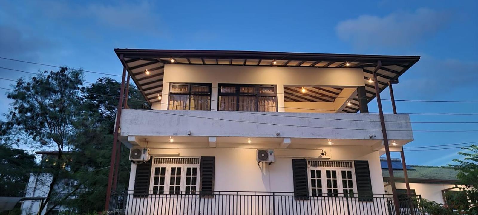 The Empyrean Airport Transit Hotel Katunayaka Bagian luar foto