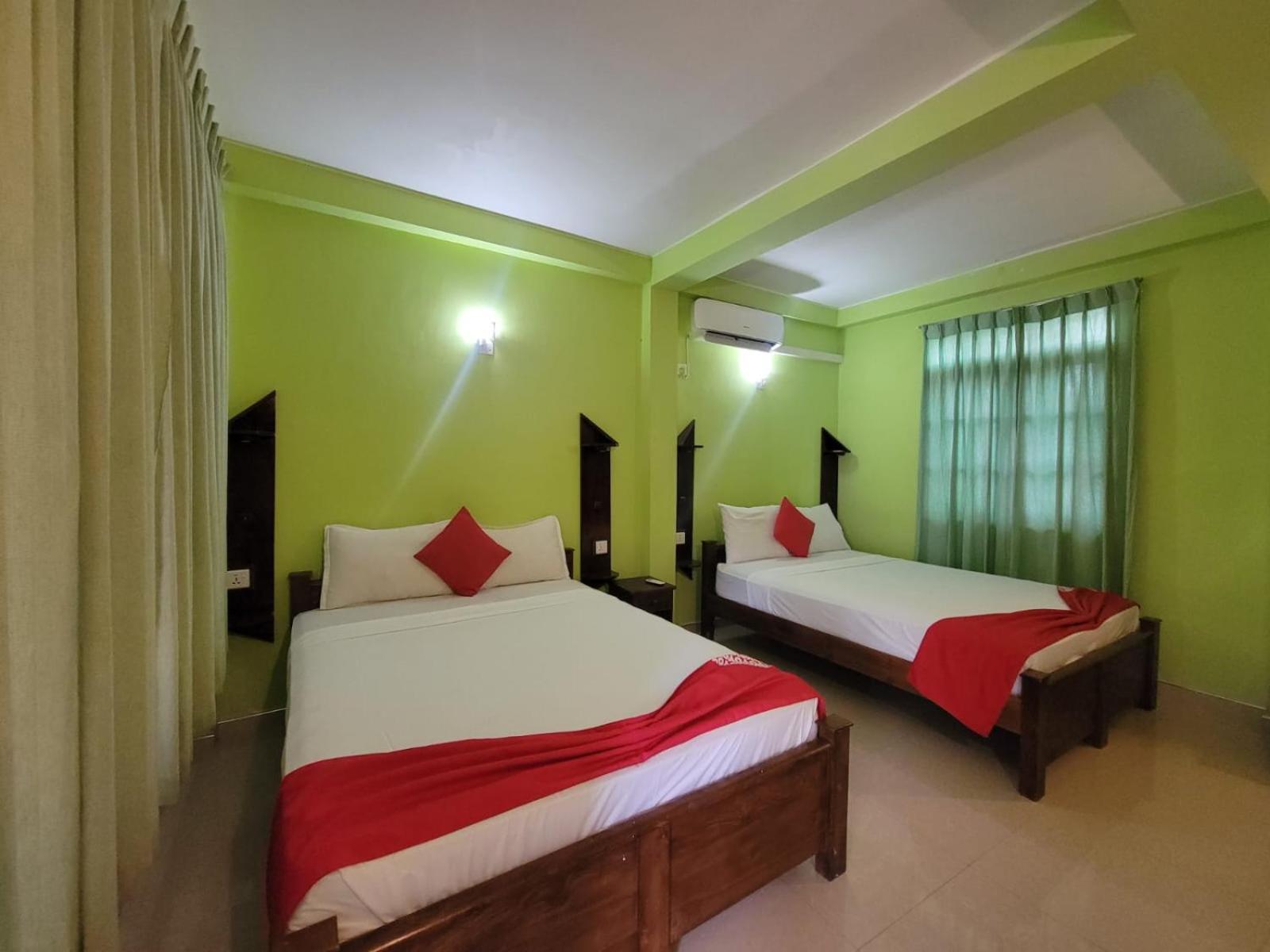 The Empyrean Airport Transit Hotel Katunayaka Bagian luar foto