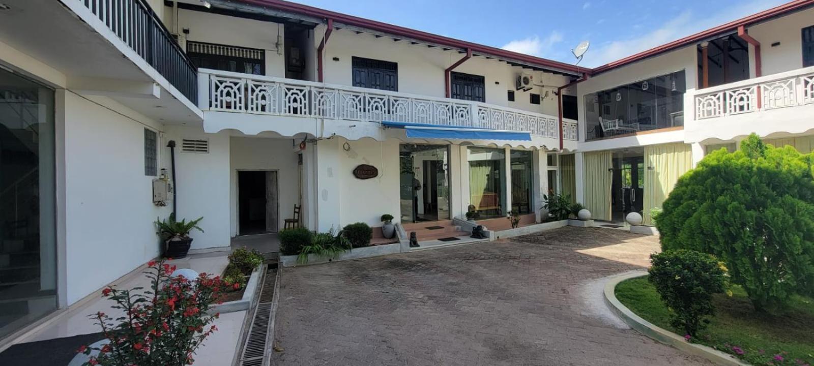 The Empyrean Airport Transit Hotel Katunayaka Bagian luar foto