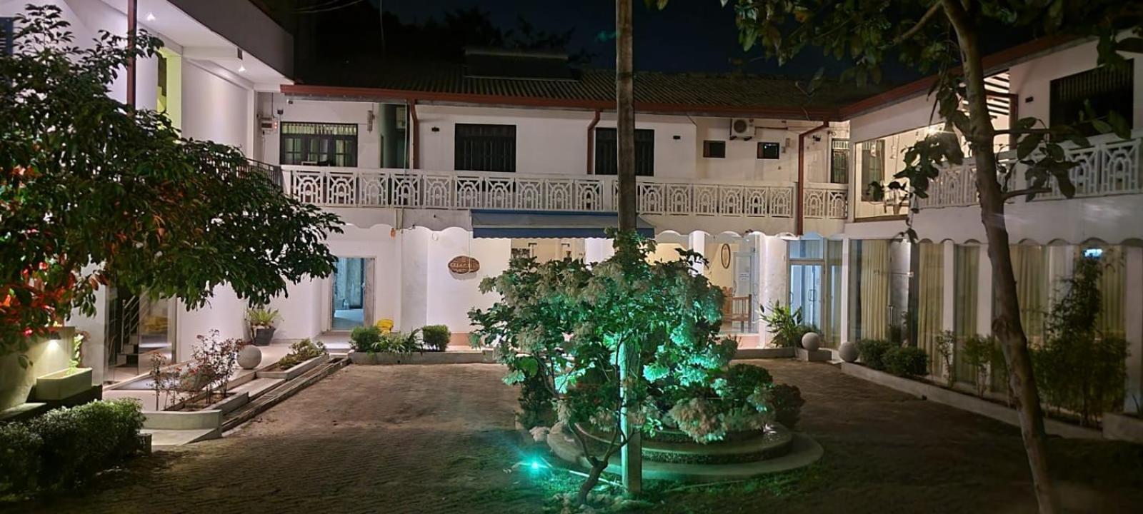 The Empyrean Airport Transit Hotel Katunayaka Bagian luar foto